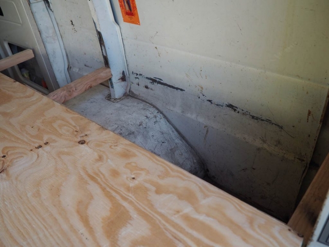 stauraum 1024x768 640x480 - Ausbau Van /  Van Conversion